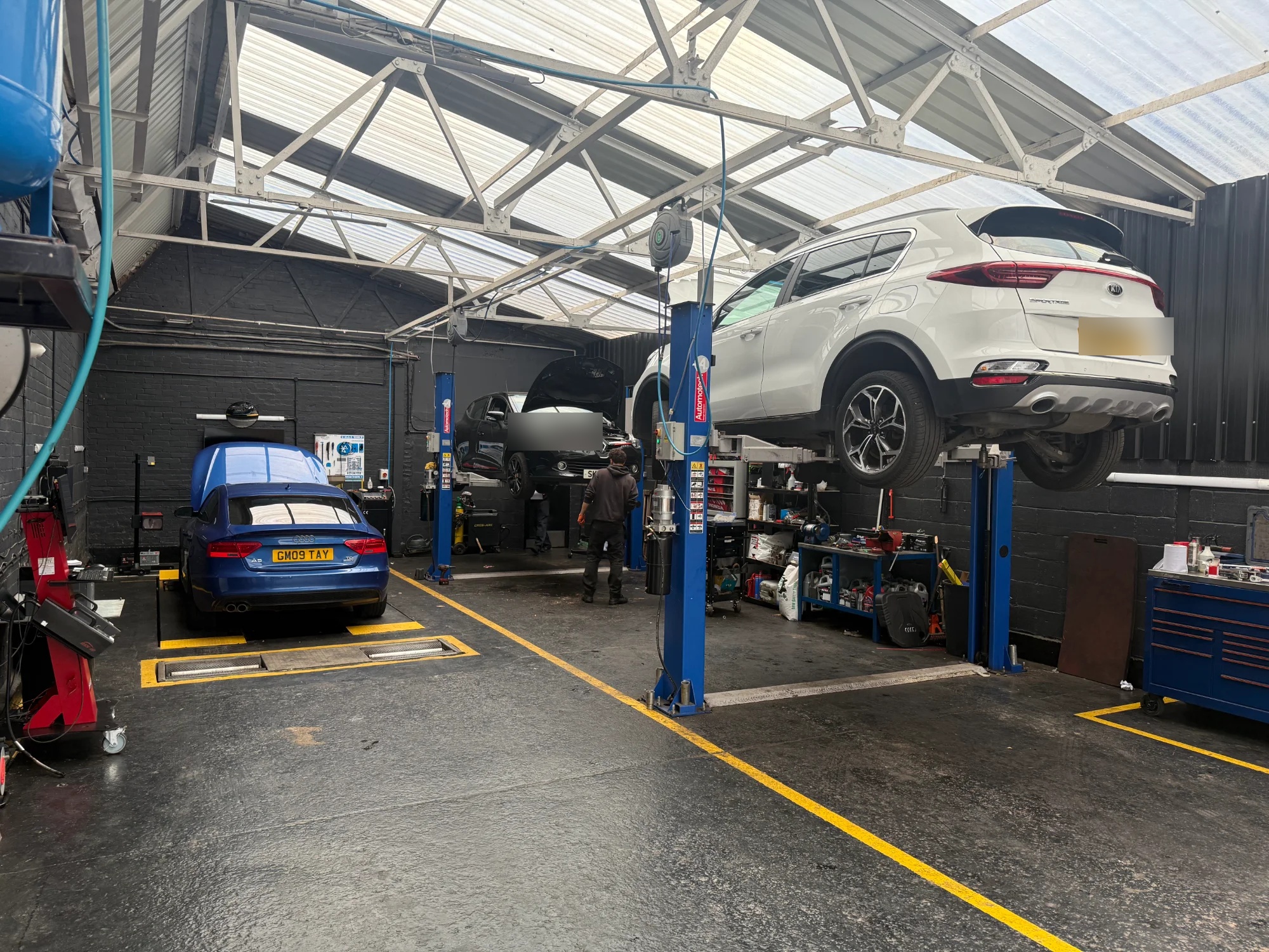 Professional MOT Testing Station