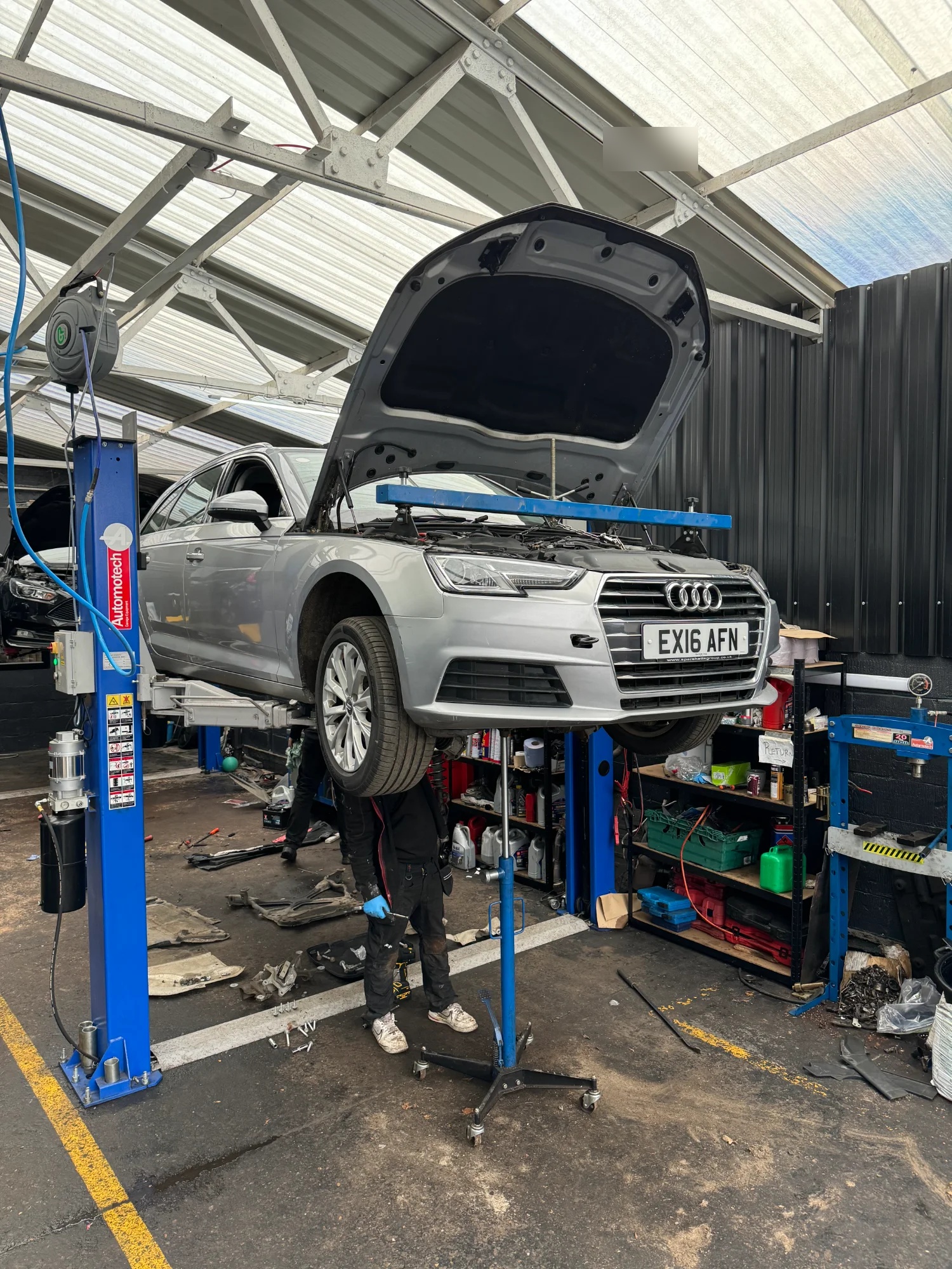 Vehicle Lift Inspection